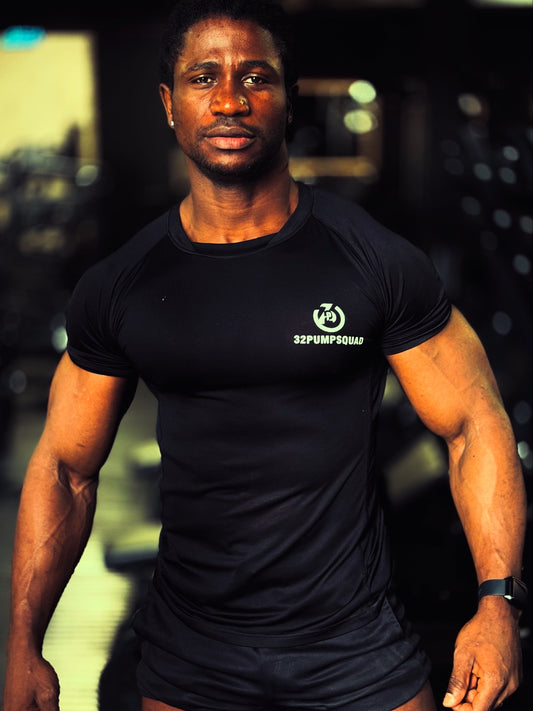 short sleeve stretch body hug t-shirt